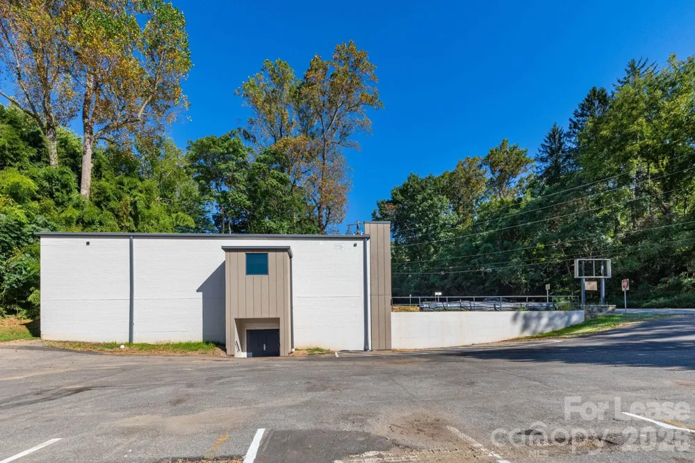 639 Biltmore Avenue Asheville, NC 28803
