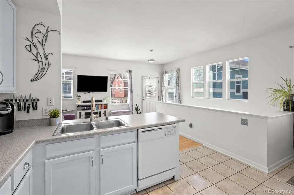 7454 E 28th Avenue #3 Denver, CO 80238