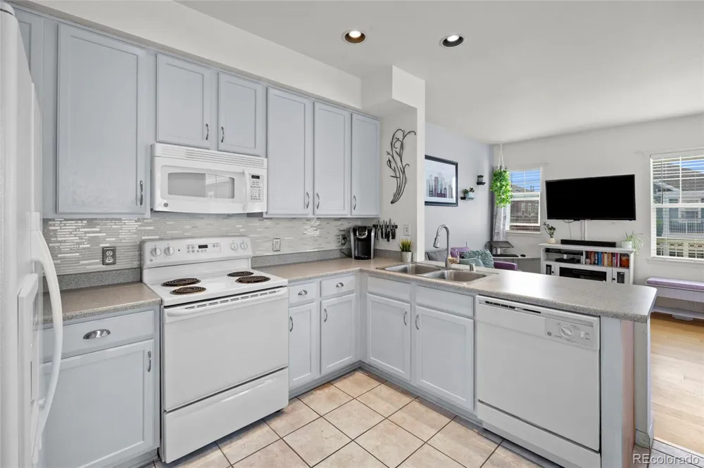 7454 E 28th Avenue #3 Denver, CO 80238