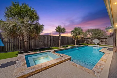 17815 Gables Bend Drive