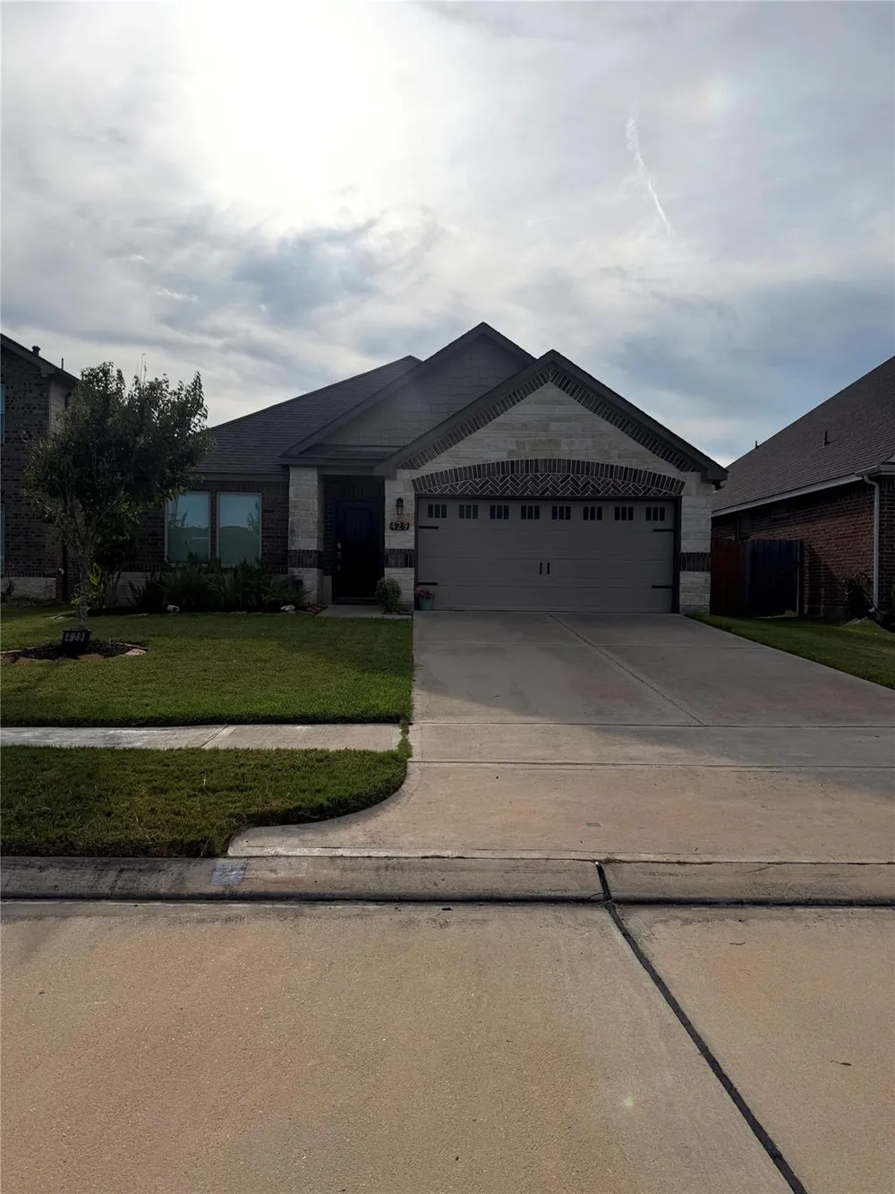 429 Lake Line Drive Alvin, TX 77511