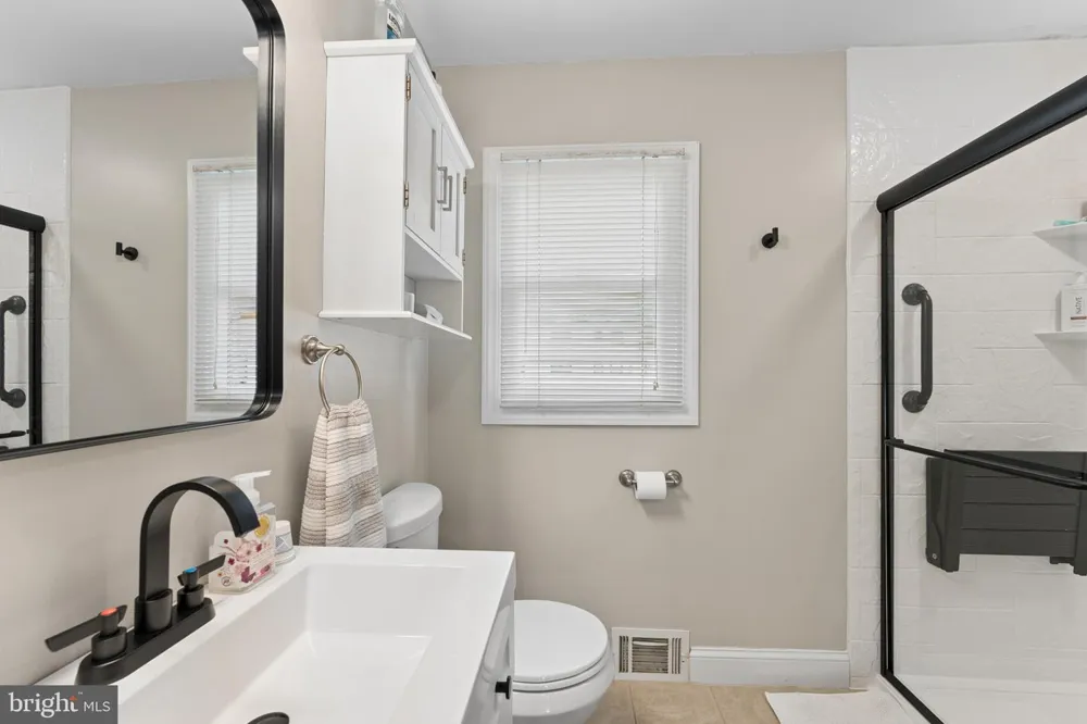 1013 OAKWOOD ROAD Haddonfield, NJ 08033