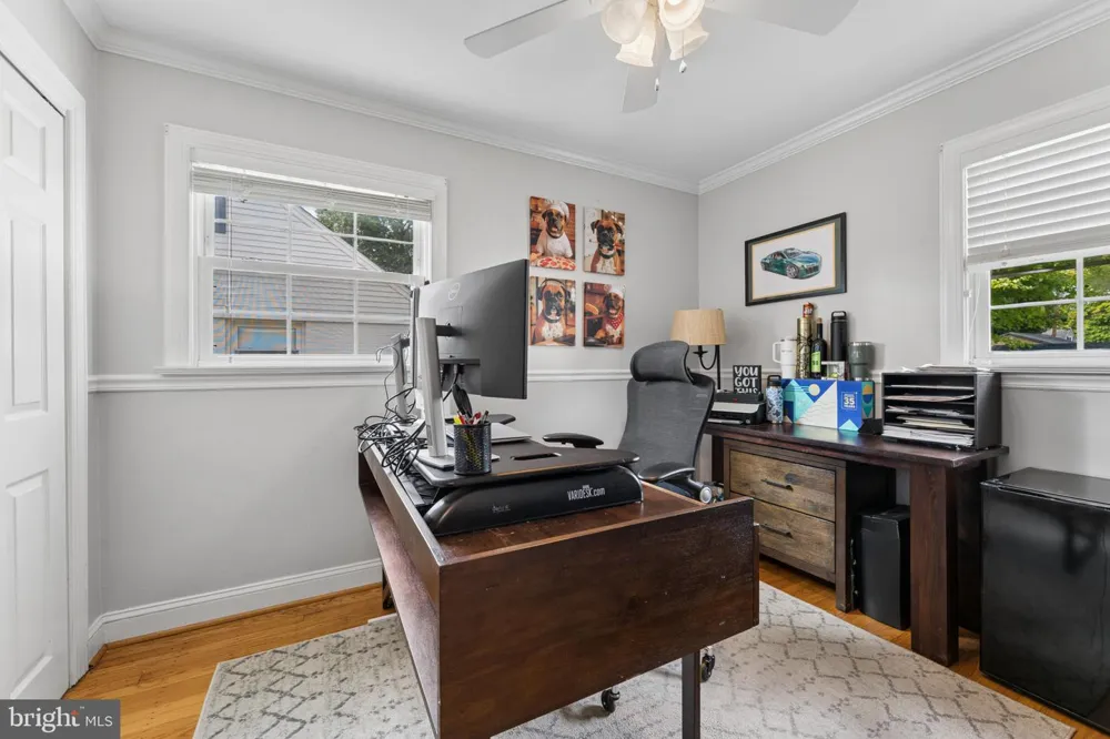 1013 OAKWOOD ROAD Haddonfield, NJ 08033