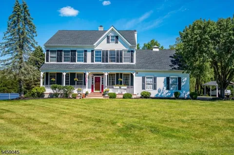 3 Summer Cottage Ln