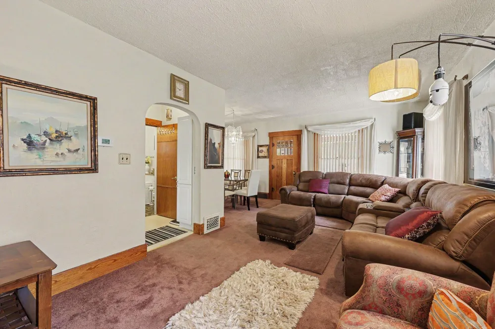 182 W Mansion Street W Jackson, MI 49203