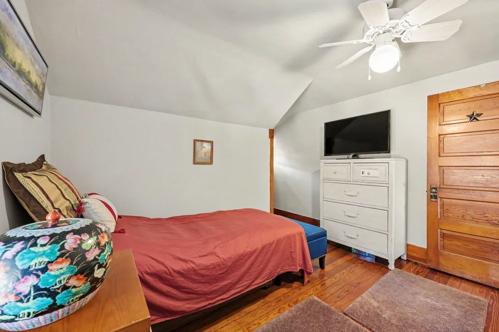 182 W Mansion Street W Jackson, MI 49203