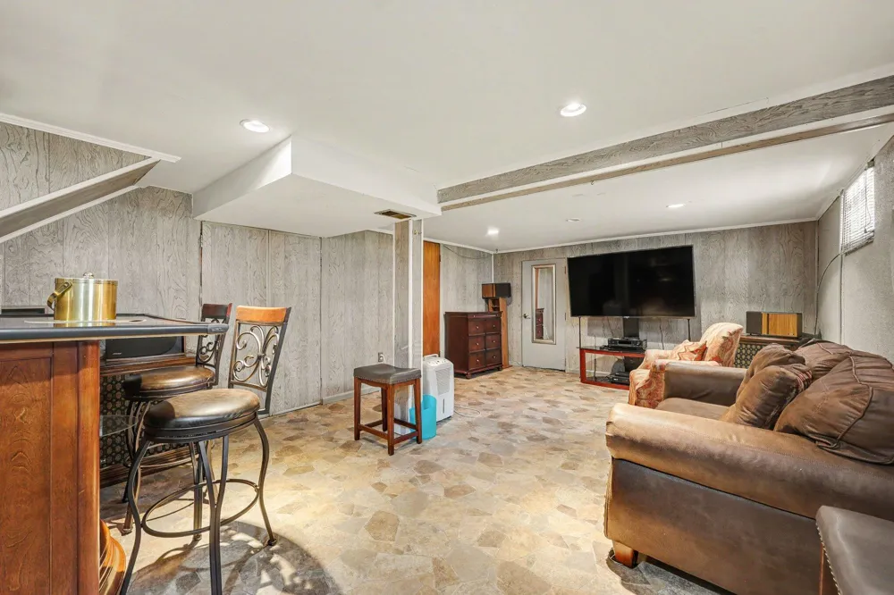 182 W Mansion Street W Jackson, MI 49203