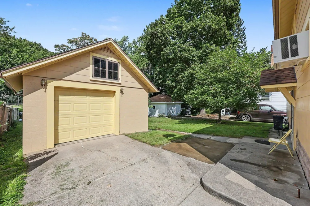 182 W Mansion Street W Jackson, MI 49203