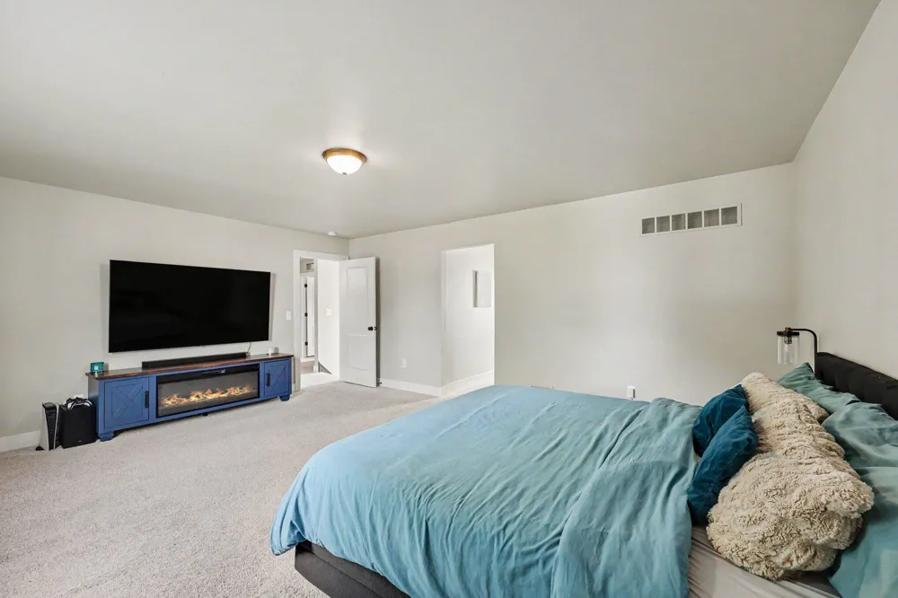 29101 Brooke Meadows Court #20 Chesterfield, MI 48047
