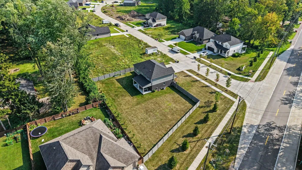 29101 Brooke Meadows Court #20 Chesterfield, MI 48047