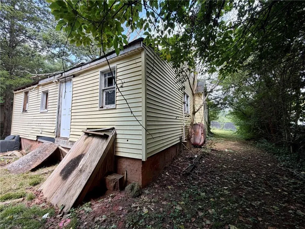1146 Cook Street Winston-Salem, NC 27105