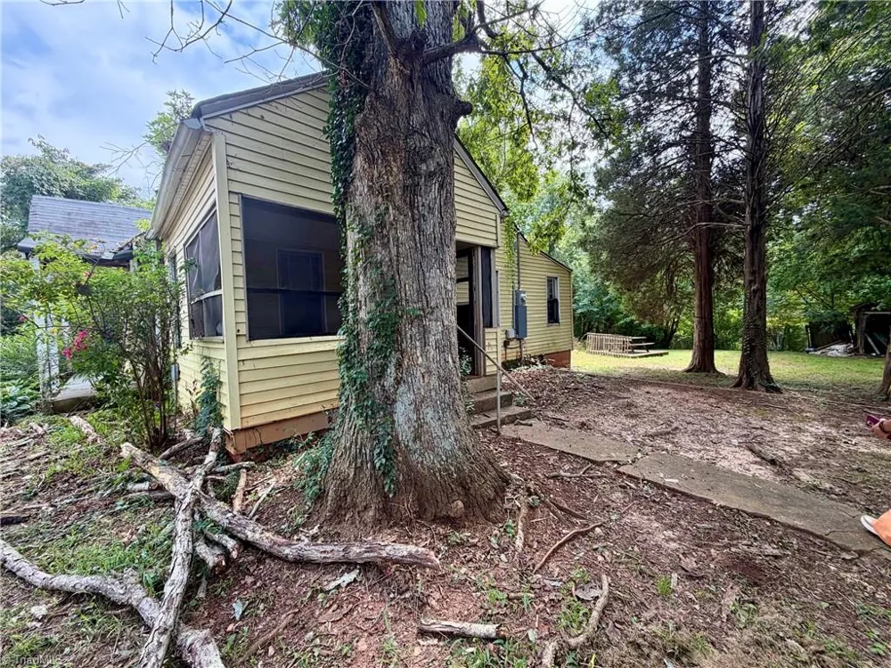 1146 Cook Street Winston-Salem, NC 27105