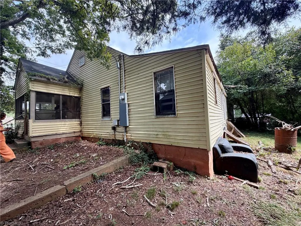 1146 Cook Street Winston-Salem, NC 27105