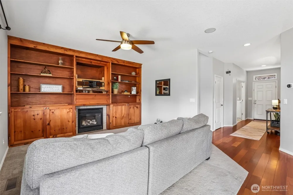 821 SE 11th Street Battle Ground, WA 98604