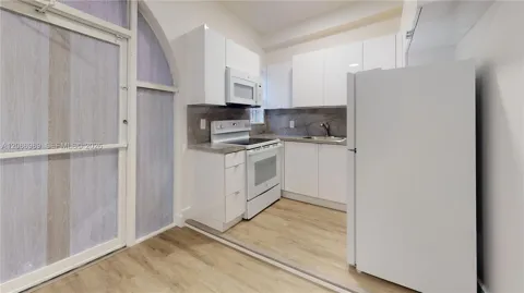 828 Pennsylvania Ave #2