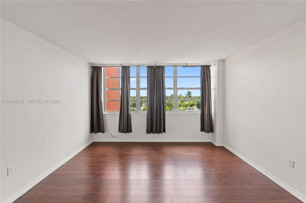 1301 NE Miami Gardens Dr #505W Miami, FL 33179