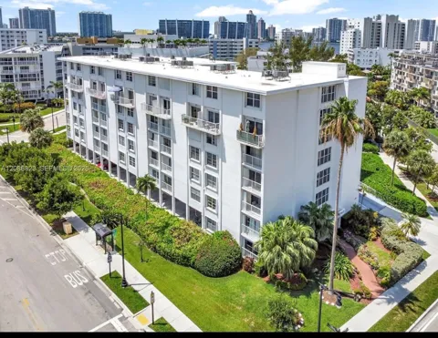 17800 Atlantic Blvd #204