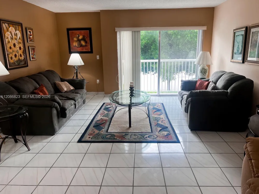 17800 Atlantic Blvd #204 Sunny Isles Beach, FL 33160