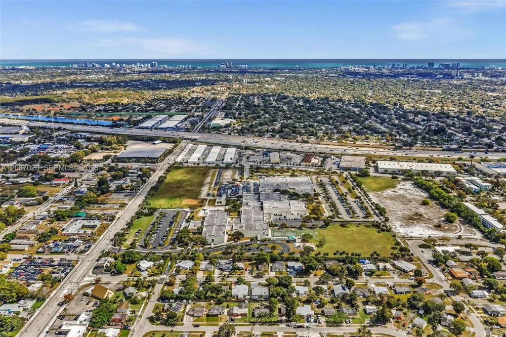 1824 NW 25th Ave Fort Lauderdale, FL 33311