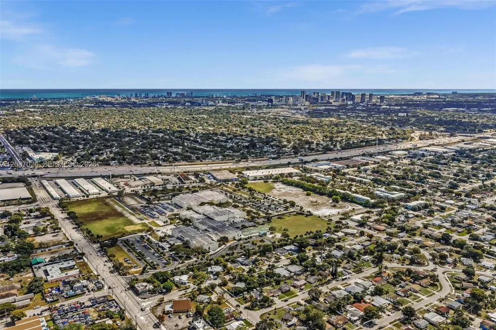 1824 NW 25th Ave Fort Lauderdale, FL 33311