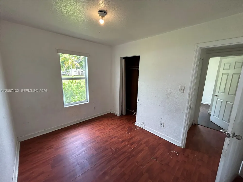 280 SW 8th St Deerfield Beach, FL 33441