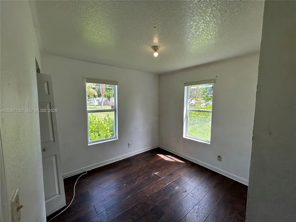 280 SW 8th St Deerfield Beach, FL 33441