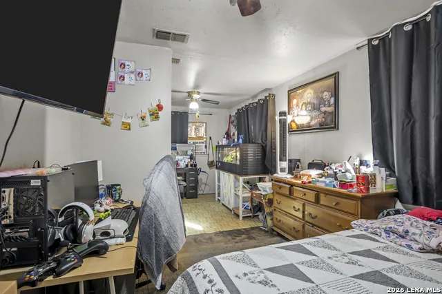 4311 Limpio San Antonio, TX 78233