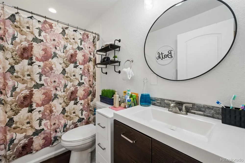 16342 E 100th Way Commerce City, CO 80022