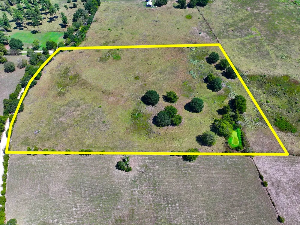 2085 CR 3620 Lovelady, TX 75851