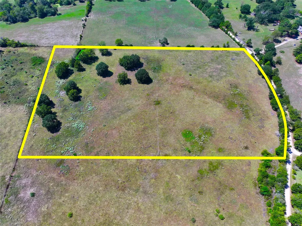 2085 CR 3620 Lovelady, TX 75851