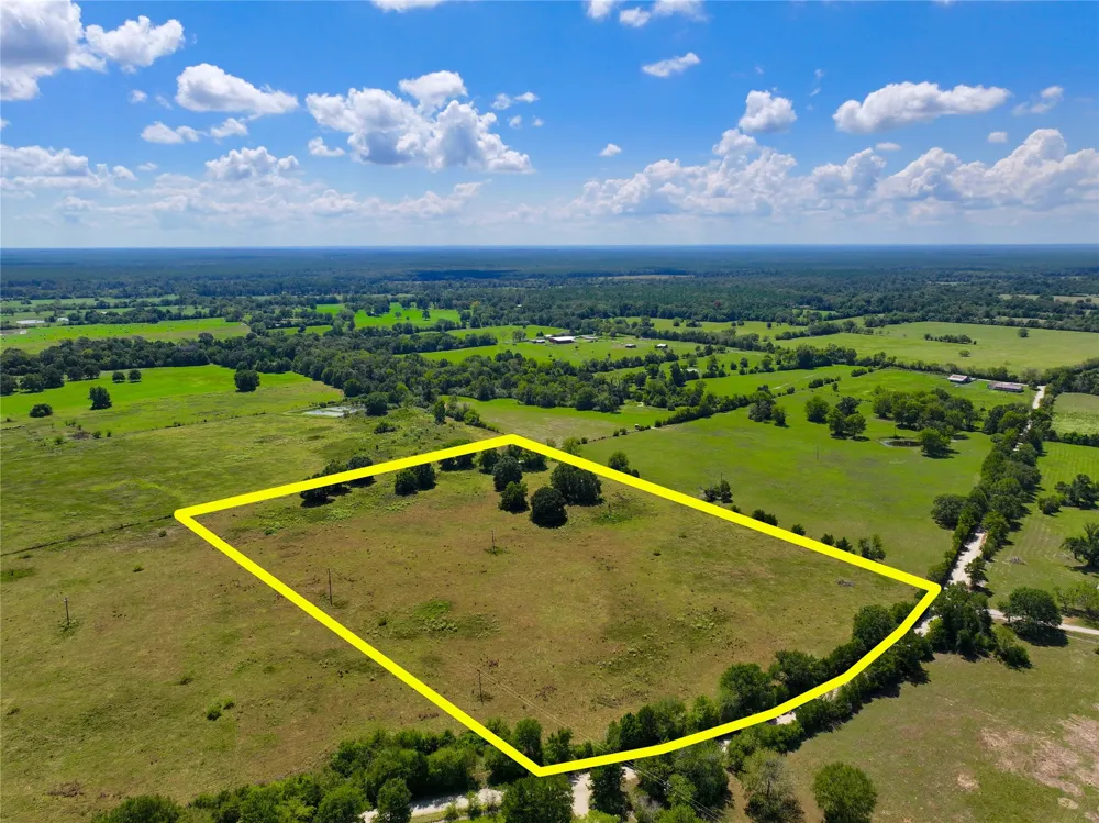 2085 CR 3620 Lovelady, TX 75851
