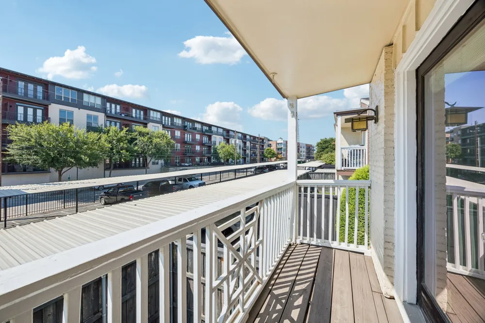 5926 Sandhurst Lane #224 Dallas, TX 75206