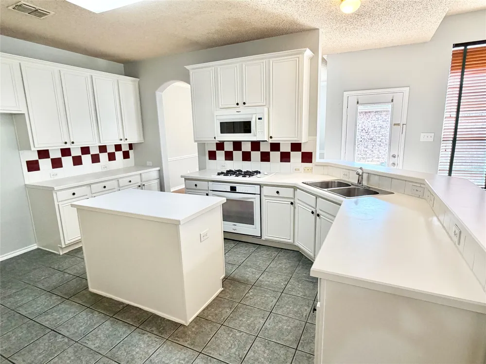 140 Fallkirk Drive Coppell, TX 75019