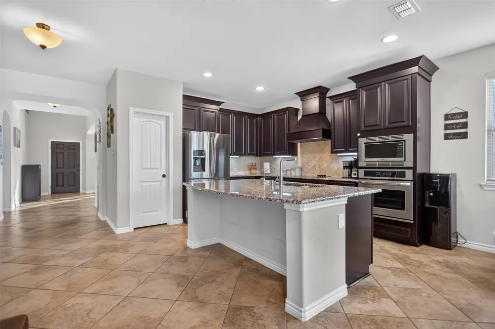 105 Zion Lane Forney, TX 75126