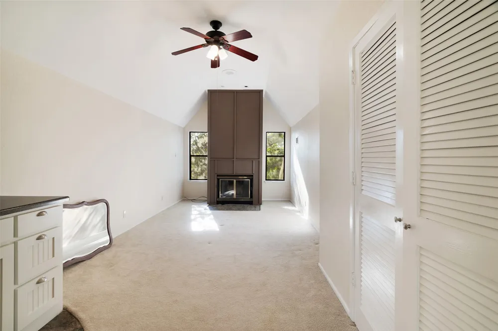 6517 County Road 45600 Blossom, TX 75416