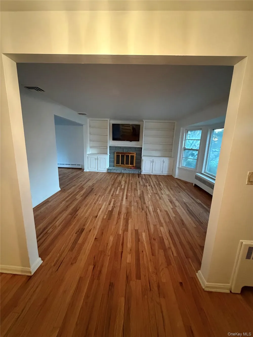 64 Morewood Oaks Port Washington, NY 11050