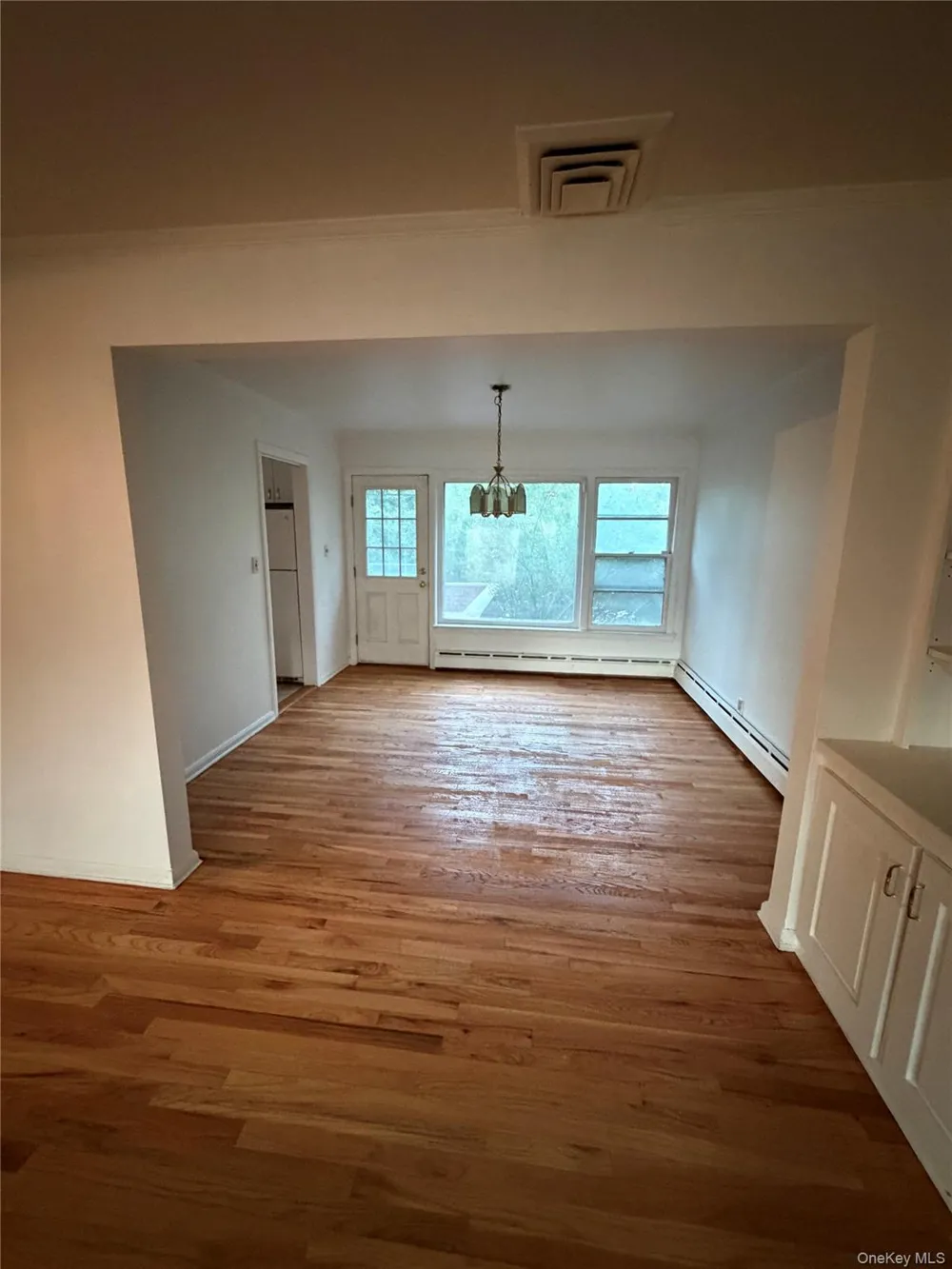 64 Morewood Oaks Port Washington, NY 11050