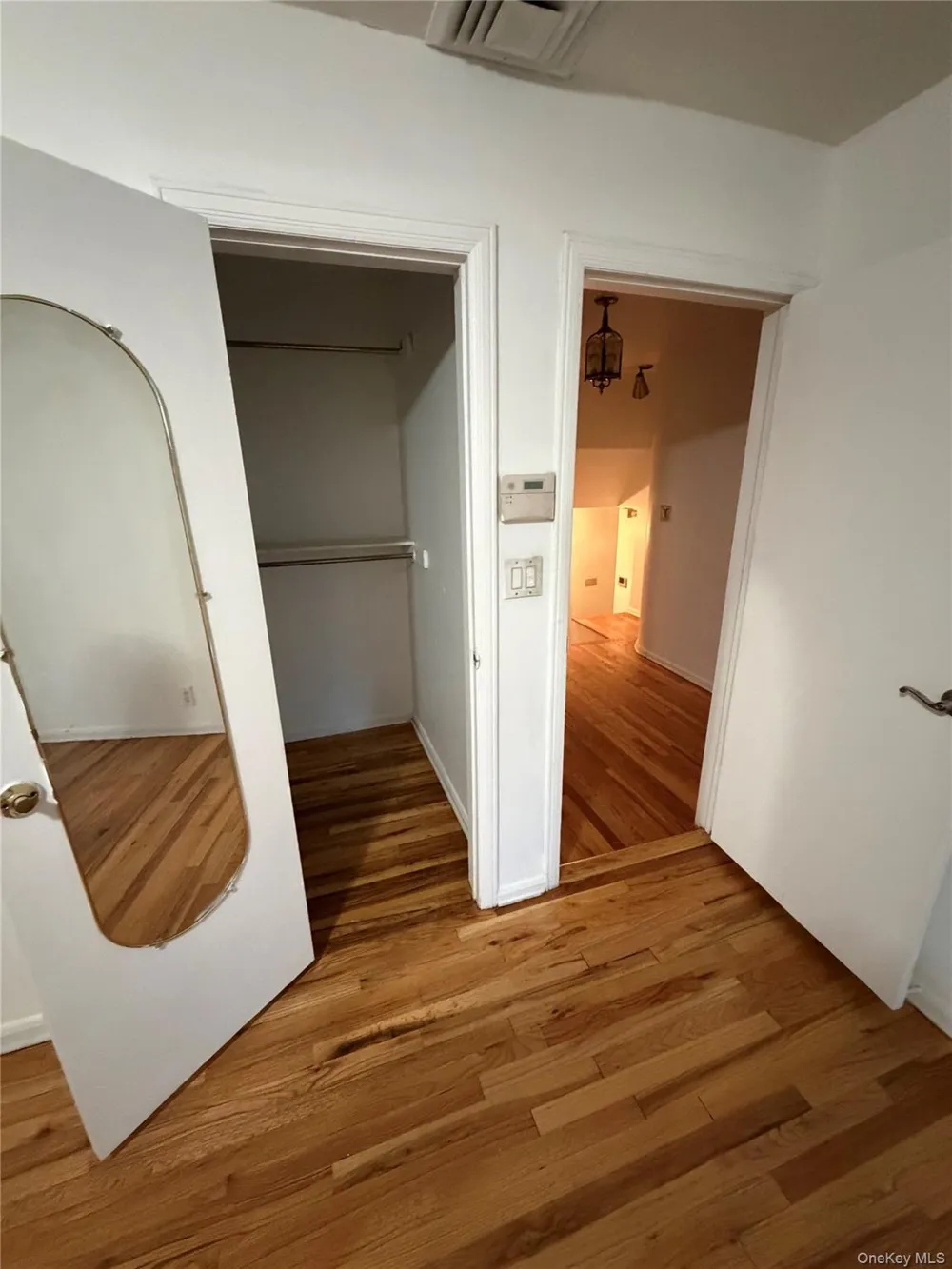 64 Morewood Oaks Port Washington, NY 11050