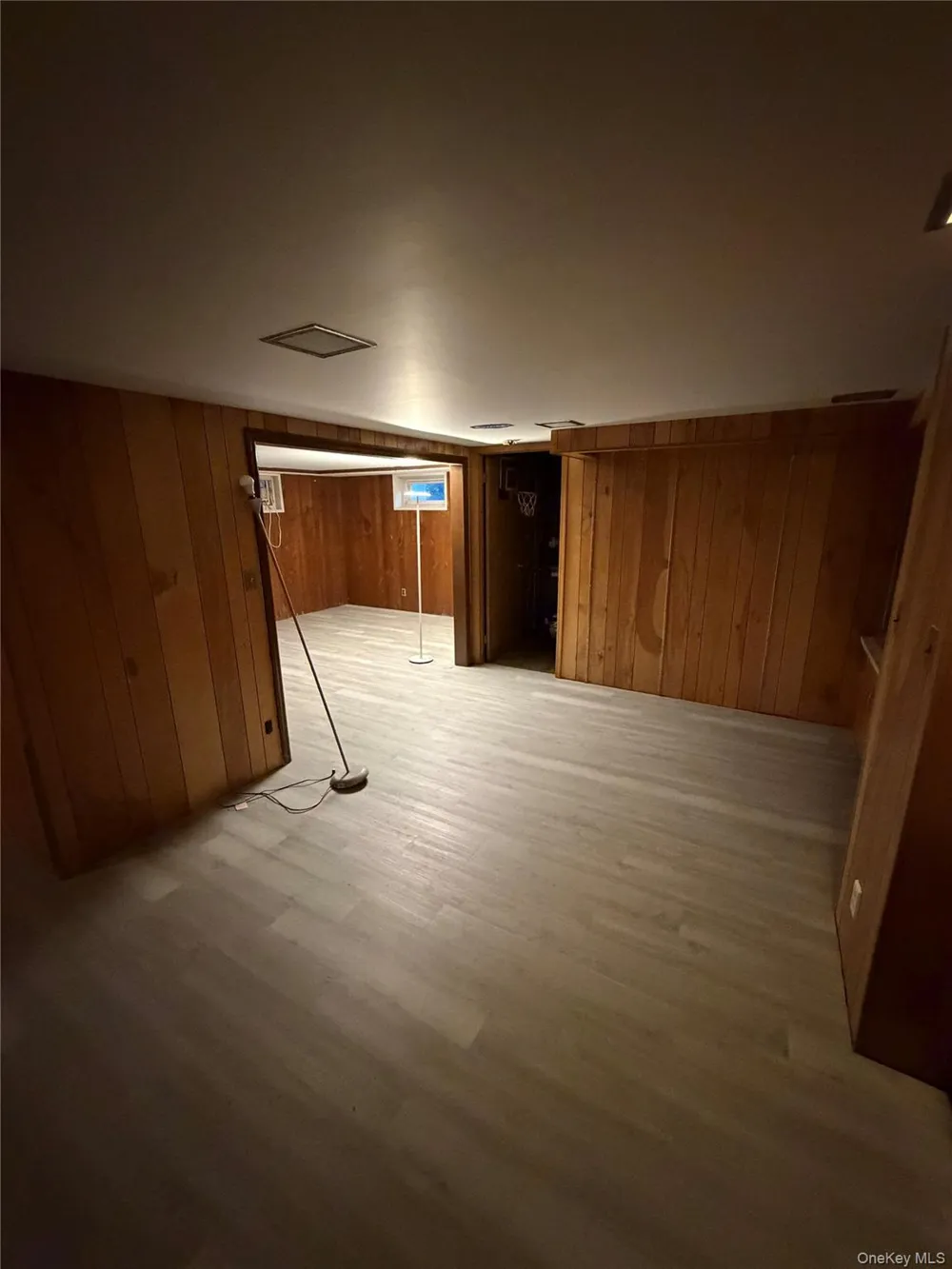 64 Morewood Oaks Port Washington, NY 11050