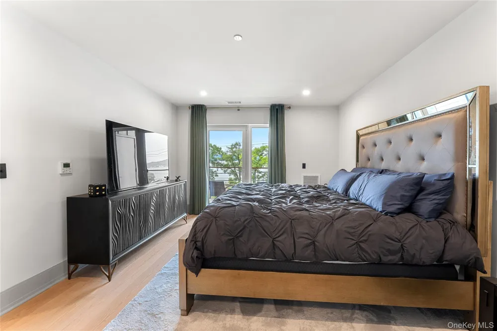 25 S Riverside Avenue #210 Croton-on-Hudson, NY 10520