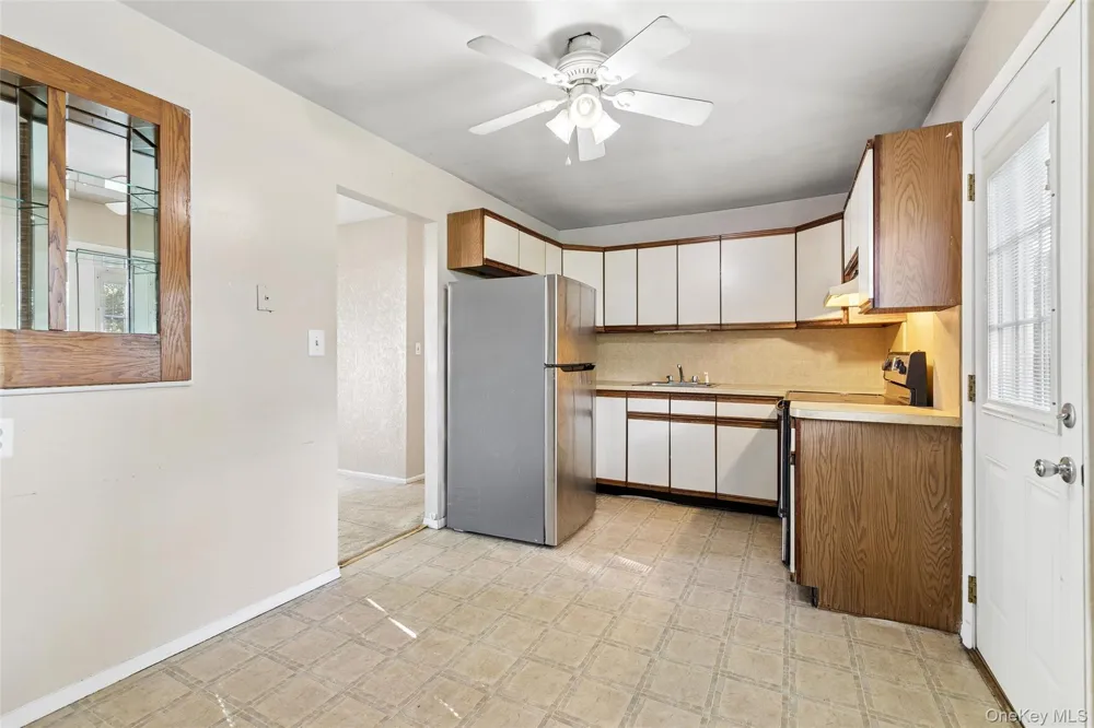 2719 Connecticut Avenue Medford, NY 11763