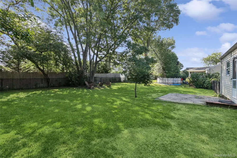 2719 Connecticut Avenue Medford, NY 11763