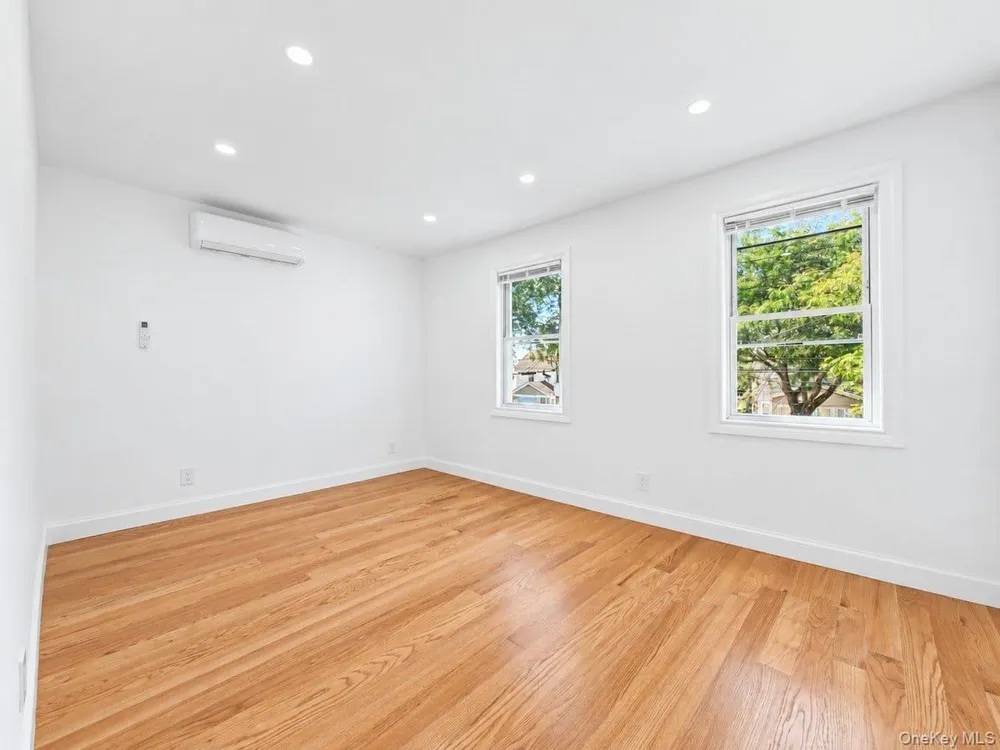 122-19 Lucas Street Springfield Gardens, NY 11413