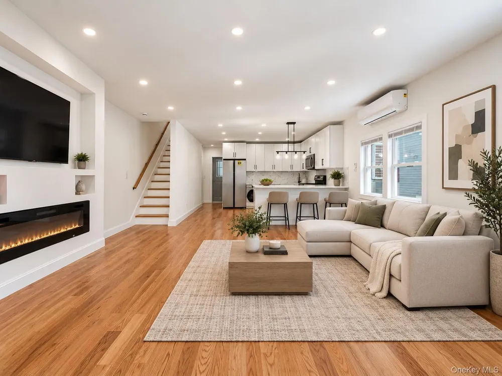 122-19 Lucas Street Springfield Gardens, NY 11413
