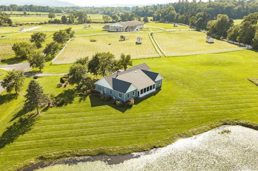 30 Loosestrife Lane Kerhonkson, NY 12446