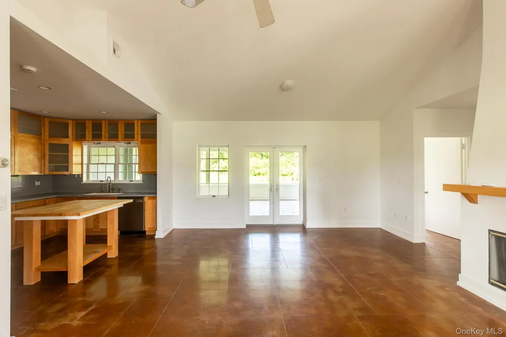 30 Loosestrife Lane Kerhonkson, NY 12446