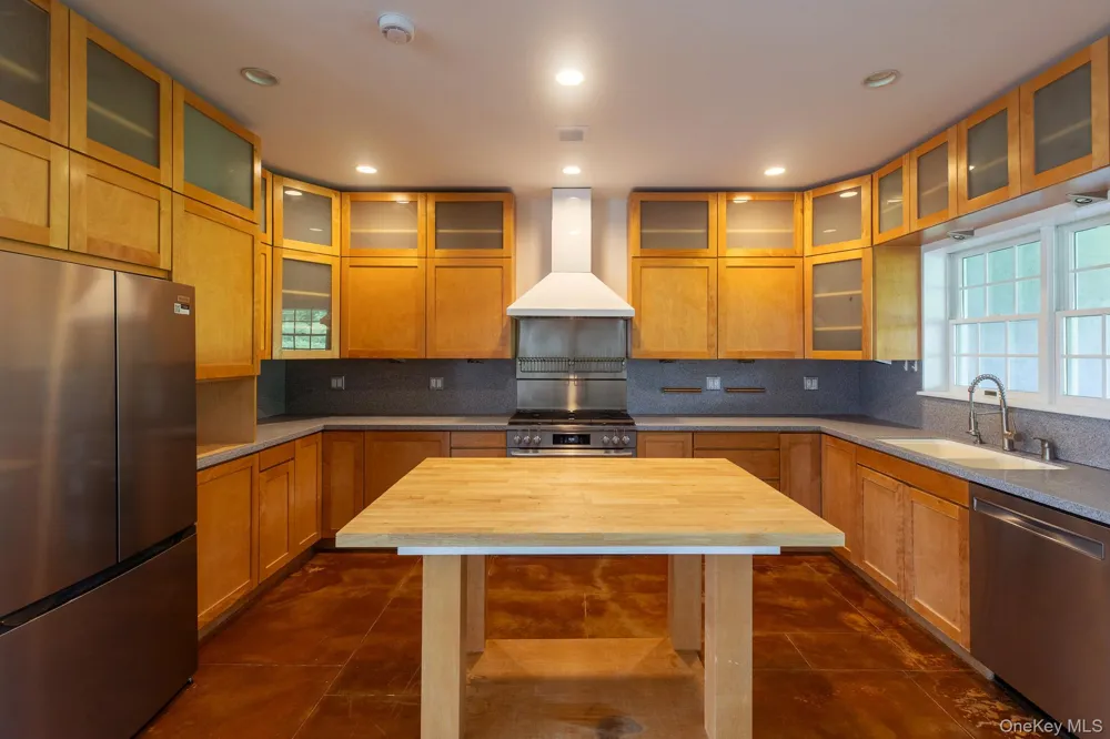 30 Loosestrife Lane Kerhonkson, NY 12446