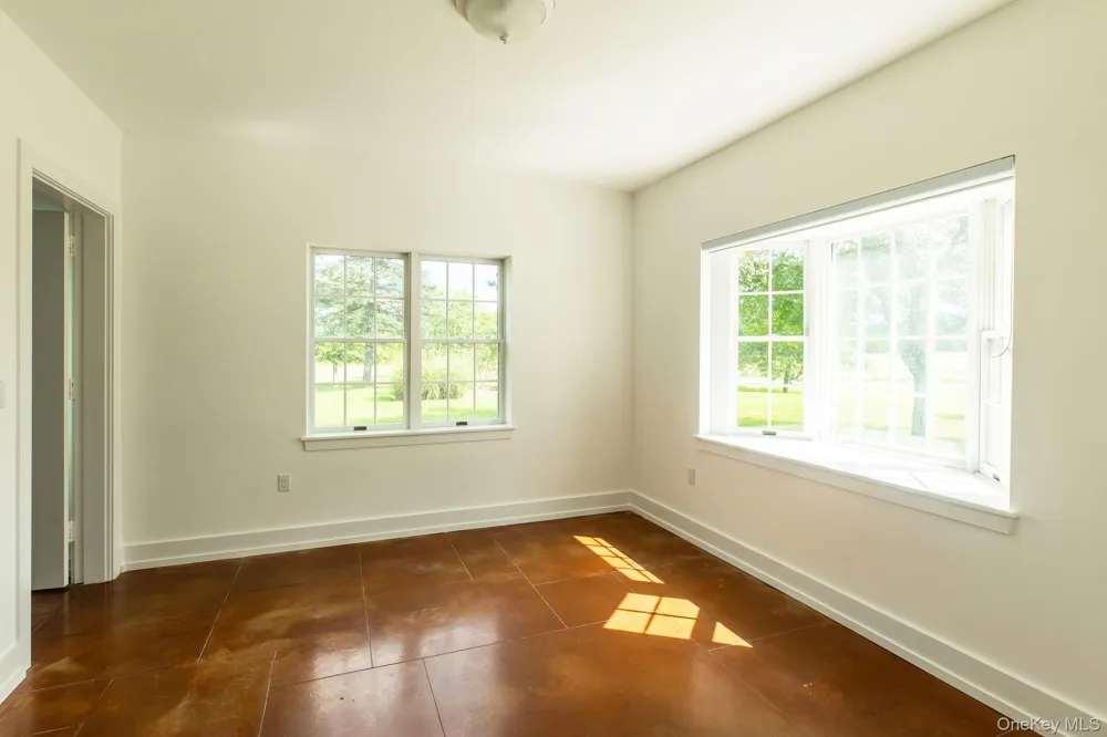 30 Loosestrife Lane Kerhonkson, NY 12446