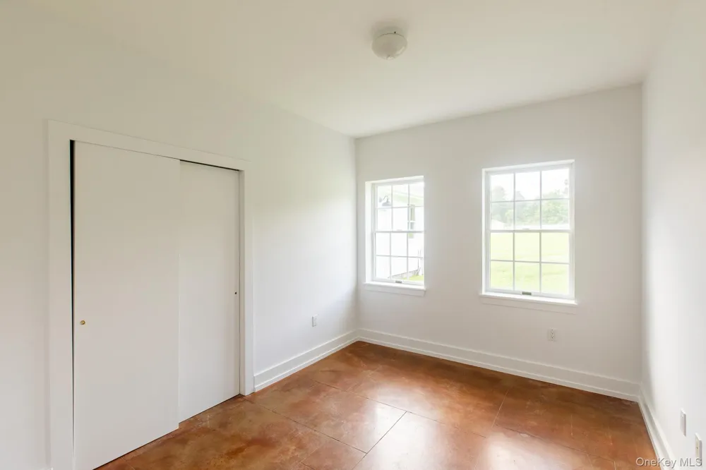 30 Loosestrife Lane Kerhonkson, NY 12446