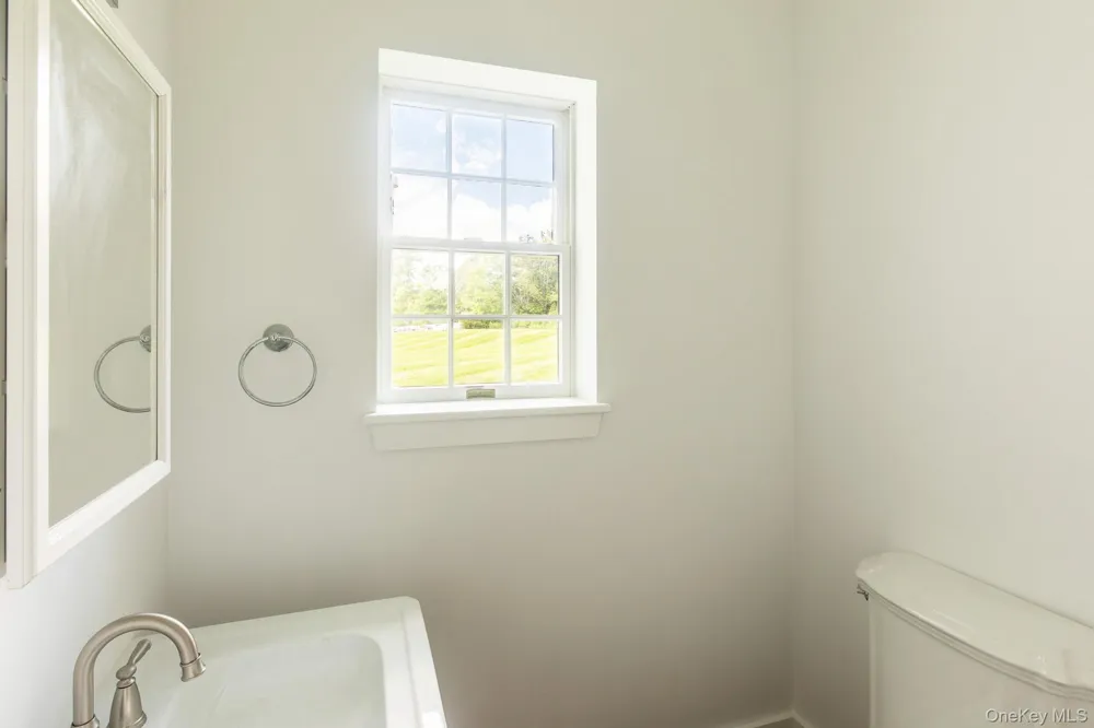 30 Loosestrife Lane Kerhonkson, NY 12446